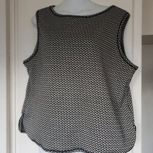 Max Studio Sleeveless top Size XL